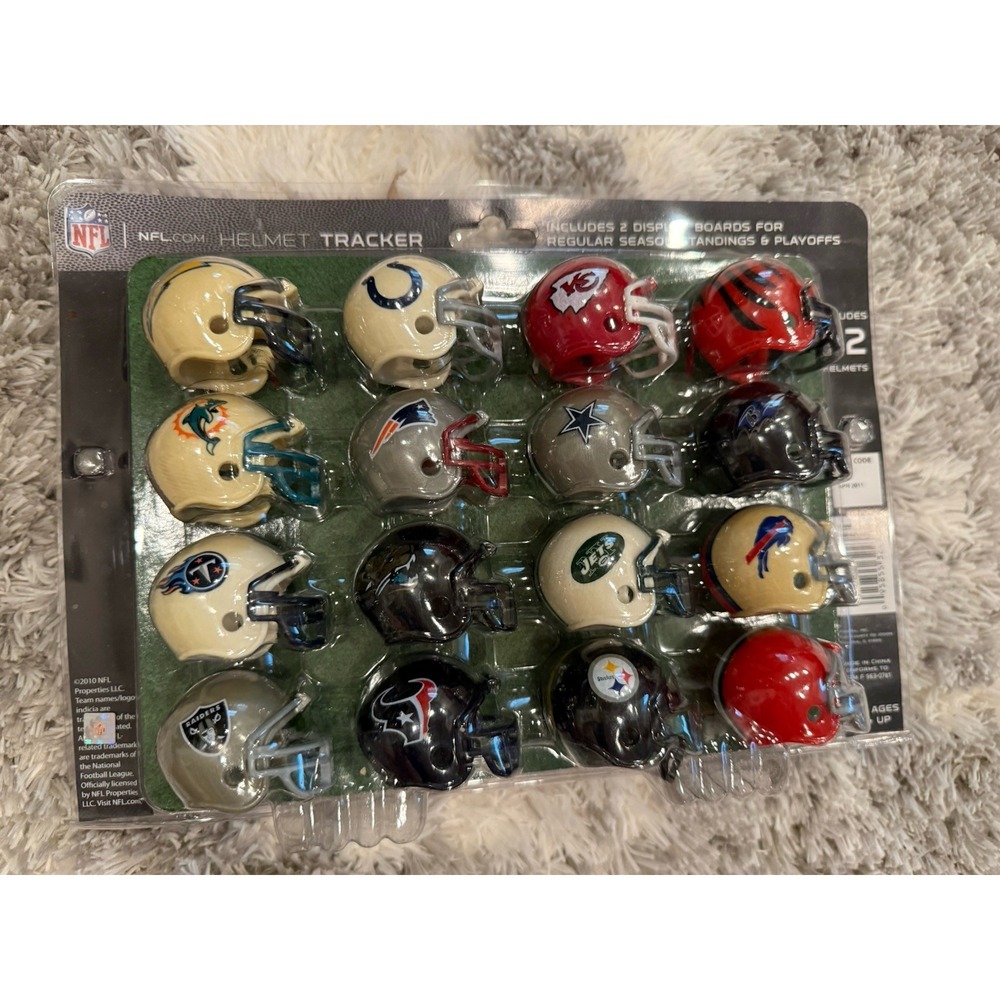 New Riddell NFL Pocket Size Mini Helmet Tracker Set 32 Teams Sealed 2011 Edition